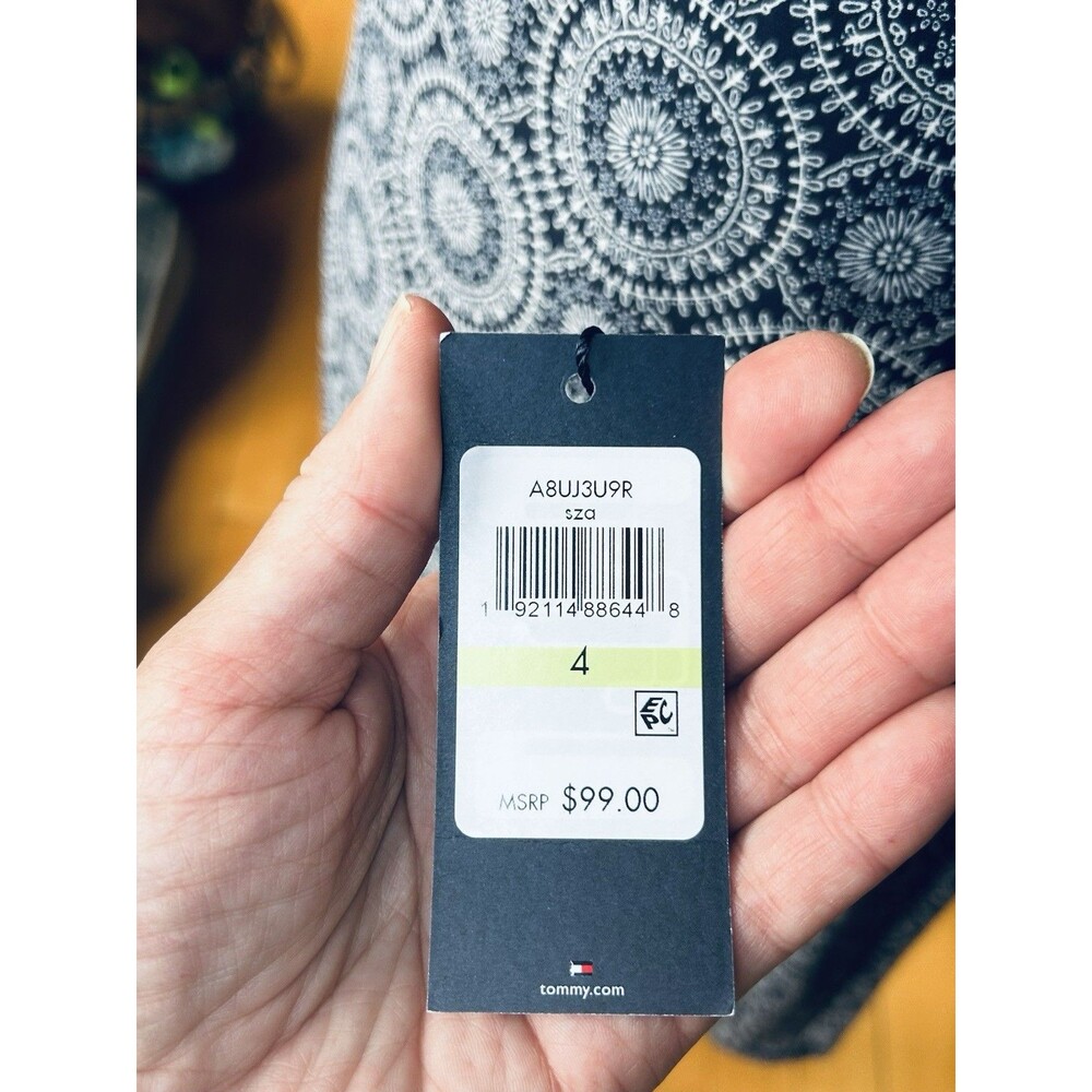 Tommy Hilfiger Dress Size 4  Bell Sleeve Knee Length New NWT - Picture 4 of 12